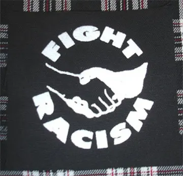 Fight Racism cloth patch (cp323)