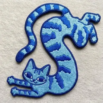 Wavy Long Blue Cat Patch - Surreal Stretched Tabby - Indie Weirdcore Aesthetic Art - Large Iron On Back Patch for Jackets & Bags
