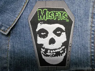 MISFITS…  Official Woven Patch  (punk thrash)    U.S.A   (1588)
