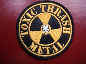 TOXIC HOLOCAUST  Embroidered Patch  (thrash black)   U.S.A   332