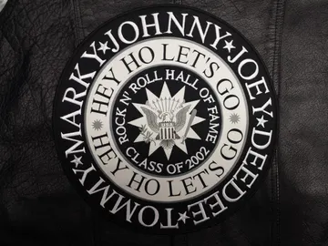 RAMONES…  Embroidered Backpatch Official  (punk rock)   U.S.A   171