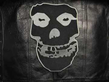 MISFITS…   Embroidered Backpatch  (thrash punk)   U.S.A   376