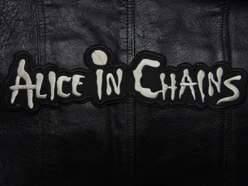 ALICE IN CHAINS… Embroidered Backpatch  (grunge)  U.S.A   426