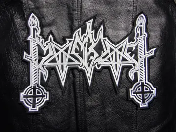 MOONBLOOD…  Embroidered Backpatch  (black metal)  Germany   675