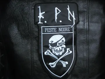 PESTE NOIRE…  Embroidered Backpatch  (black metal)   France   030*