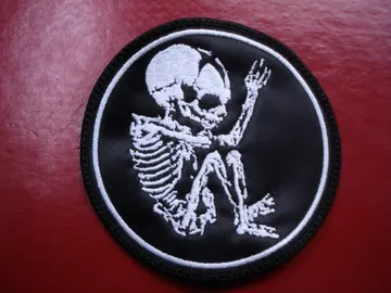 CANNIBAL CORPSE… Embroidered Patch  (death metal)    U.S.A   1760**