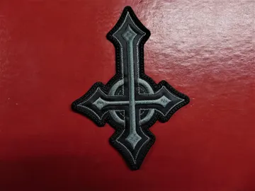 INVERTED CROSS…   Embroidered Patch   (black metal)    3540*