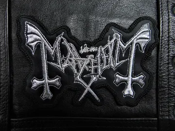 MAYHEM…  Embroidered patch  (black  metal)   Norway 3614*