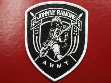 RAMONES…   Embroidered Patch   (punk rock)   U.S.A   (1797)