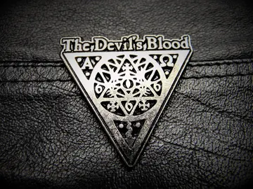 THE DEVIL’S BLOOD…  Metal  Pin / Badge  (heavy metal)   Netherlands   684