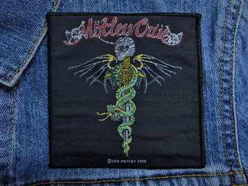 MOTLEY CRUE…  Official Woven Patch  (hard rock)   U.S.A   (1781)